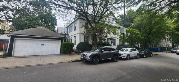 94-01 40th DR, Elmhurst, NY 11373