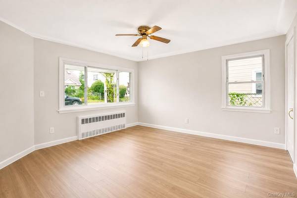 133 Cleveland AVE, Long Beach, NY 11561
