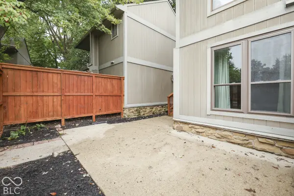 4216 Foxglove TRCE, Indianapolis, IN 46237