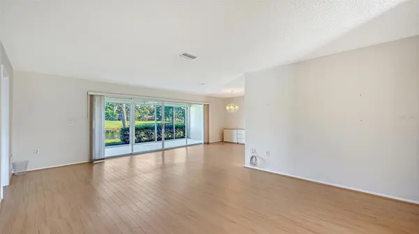5513 PALM AIRE DR, Sarasota, FL 34243