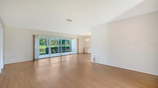 5513 PALM AIRE DR, Sarasota, FL 34243