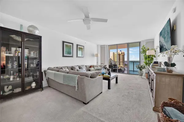 3000 OASIS GRAND BLVD #1007, Fort Myers, FL 33916