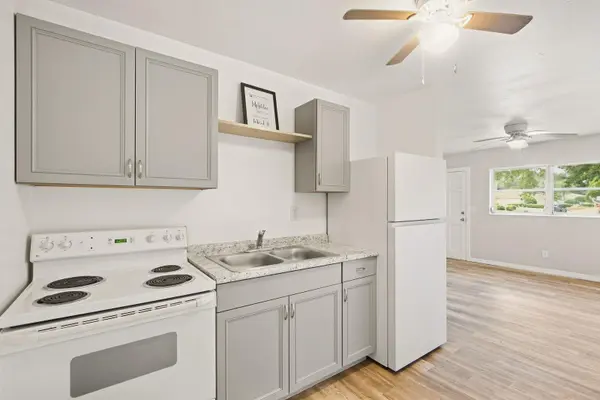2240 EVANS RD, Clearwater, FL 33763