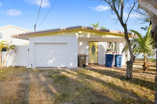 13529 BOCA CIEGA AVE, Madeira Beach, FL 33708