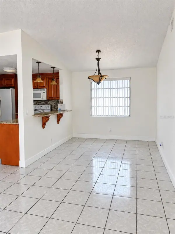8206 RAVENCROFT DR, Tampa, FL 33615