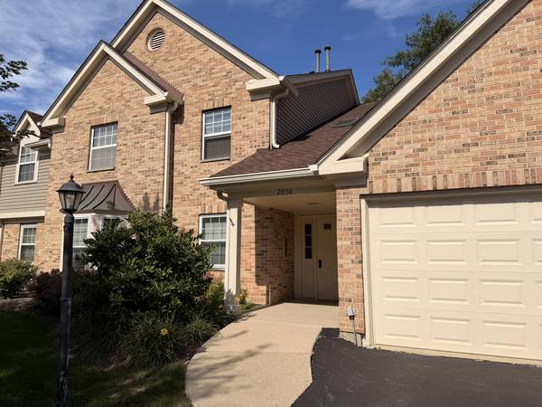 2858 Meadow LN #Z1, Schaumburg, IL 60193