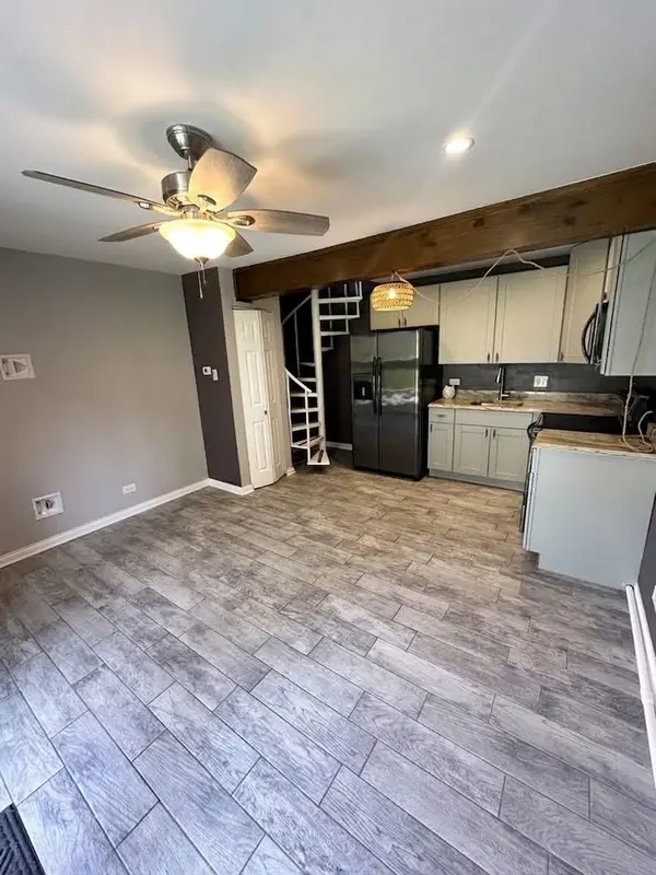 56 Vail Colony #6, Fox Lake, IL 60020