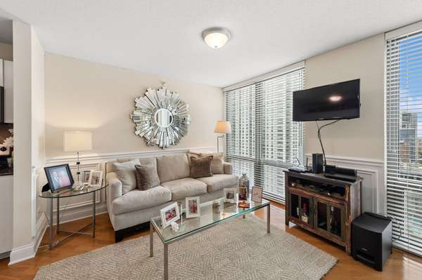 2 E Erie ST #3310, Chicago, IL 60611