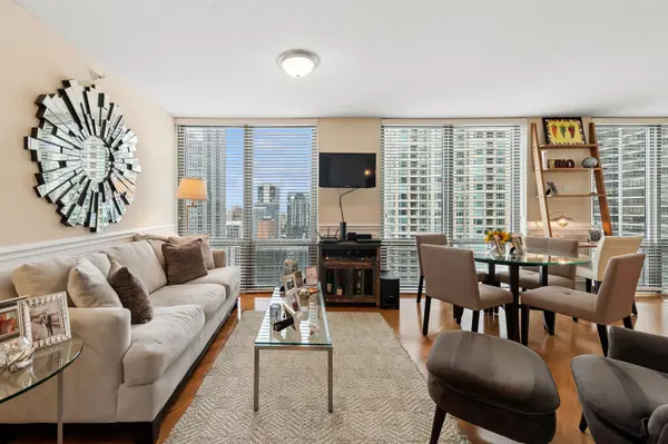 2 E Erie ST #3310, Chicago, IL 60611