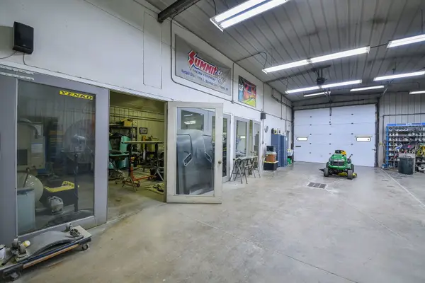 2450 S Cannonball TRL, Bristol, IL 60512