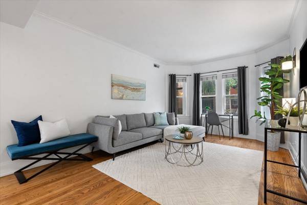 1725 W Winnemac AVE #1, Chicago, IL 60640
