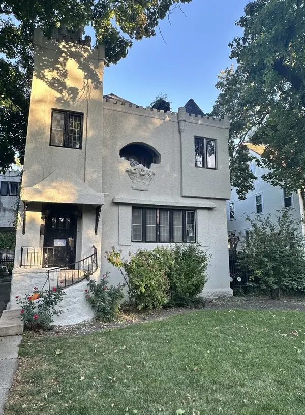 425 S La Grange RD, La Grange, IL 60525