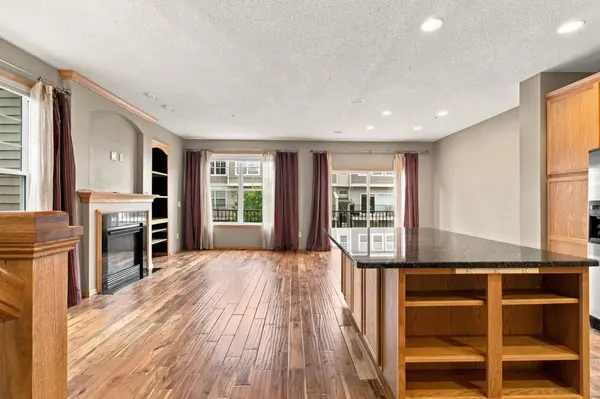2401 121st CIR NE #L, Blaine, MN 55449