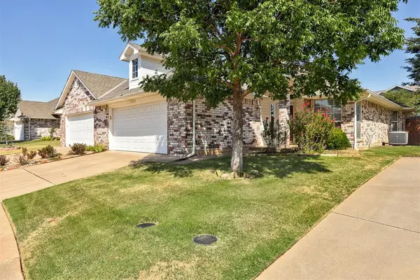 13232 Signature CIR, Oklahoma City, OK 73142