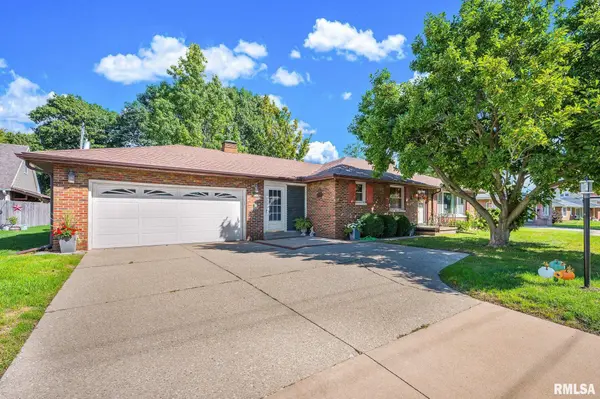 905 W NORTHMOOR RD, Peoria, IL 61614