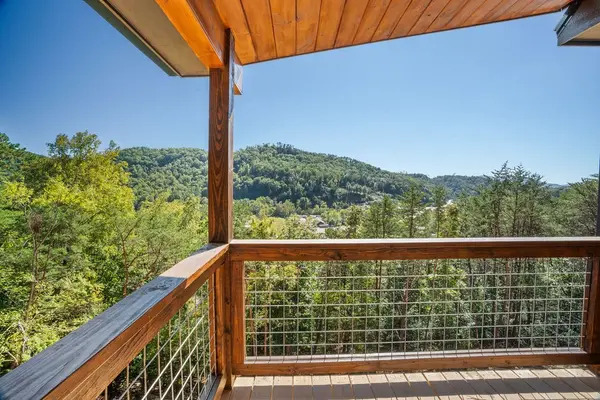 3004 Crestview Court, Sevierville, TN 37862