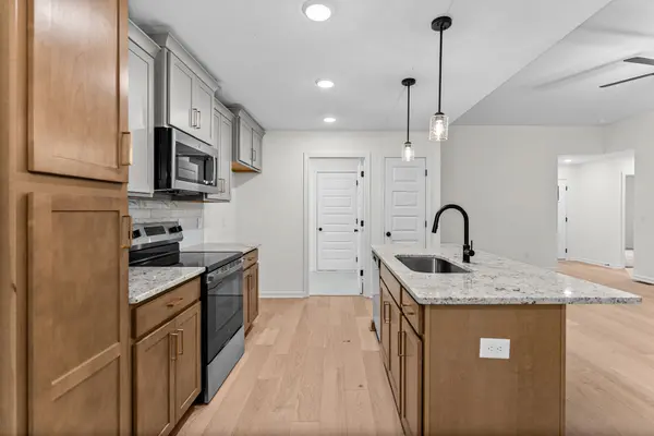 326 Tisha Ct, Clarksville, TN 37042