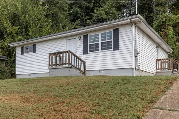 338 Mcafee Road, Rossville, GA 30741