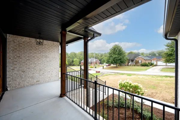 135 Pin Oak Dr, Woodbury, TN 37190