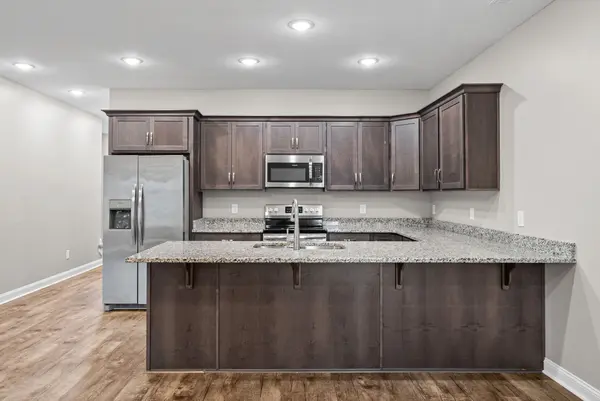 1176 Meadowhill #D, Clarksville, TN 37043