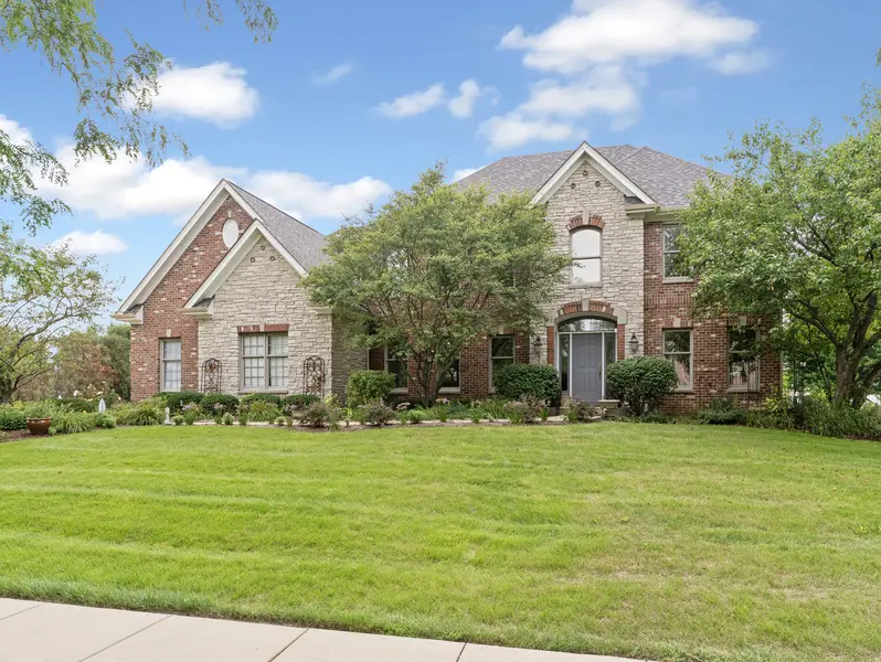 4135 River Ridge DR, St. Charles, IL 60175
