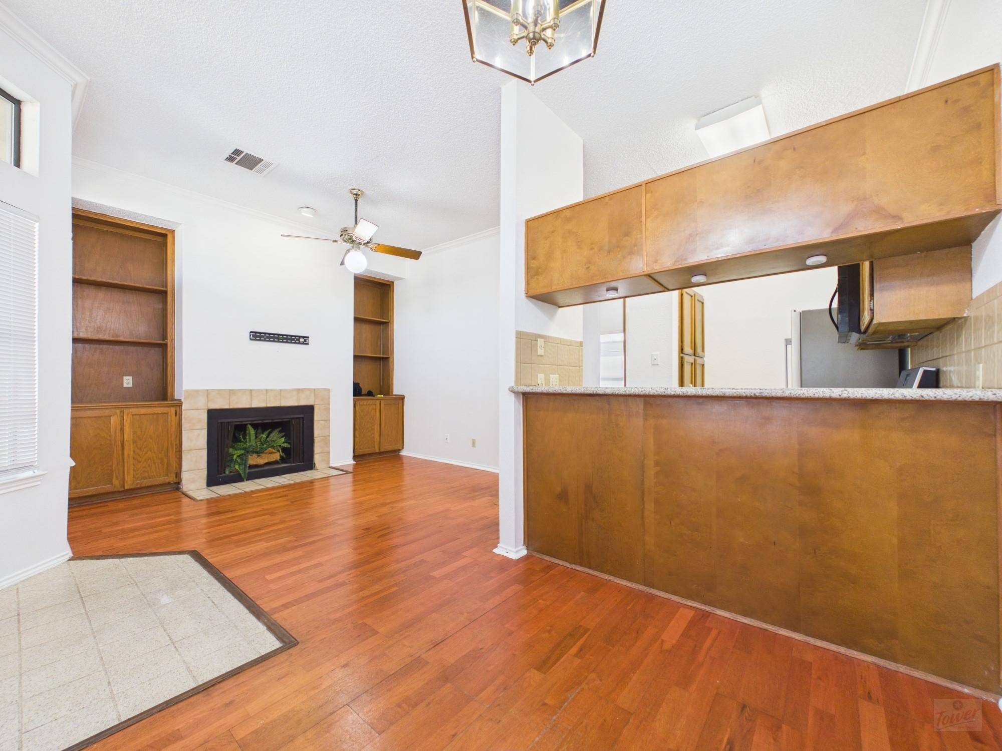 2802 Nueces ST #303, Austin, TX 78705