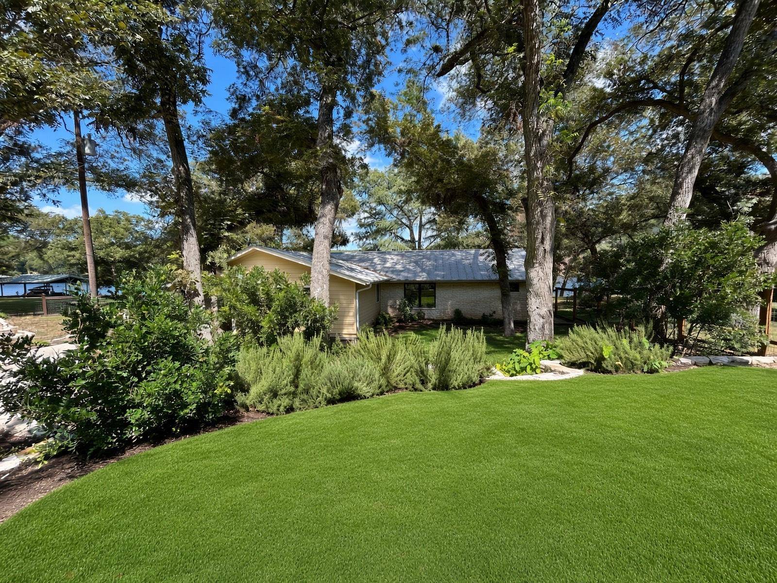 3004 Edgewater DR, Austin, TX 78733
