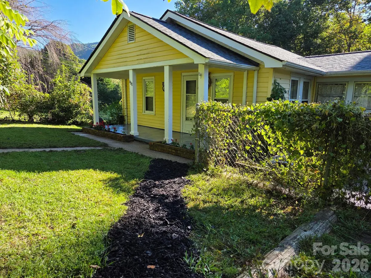 408 McCoy Cove RD, Black Mountain, NC 28711