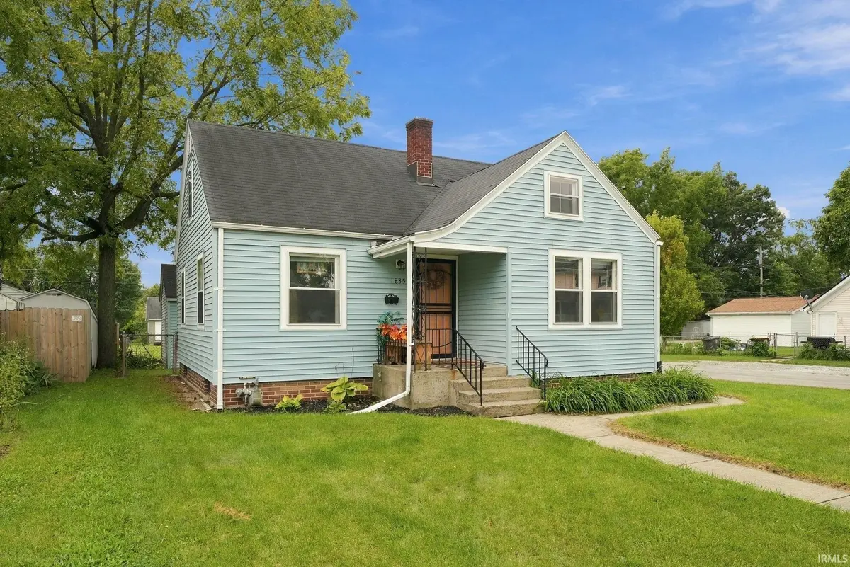 1835 Sinclair ST, Fort Wayne, IN 46808