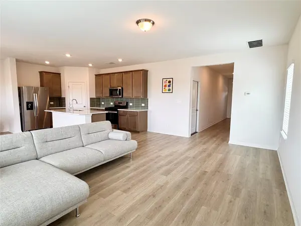 509 Wild Spur LN, Liberty Hill, TX 78642