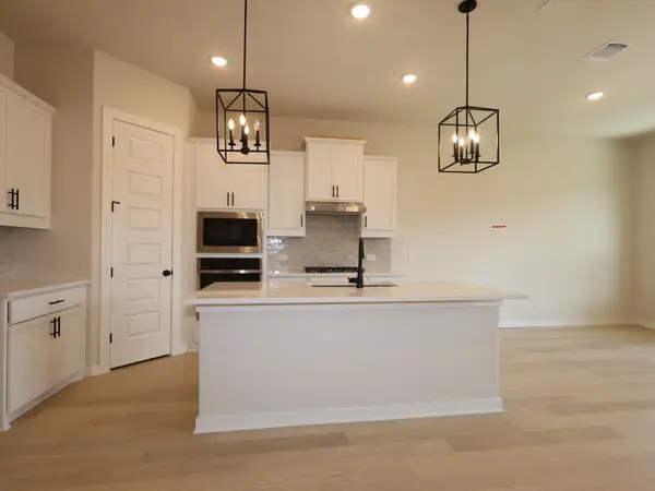 160 Champ Ave, Buda, TX 78610
