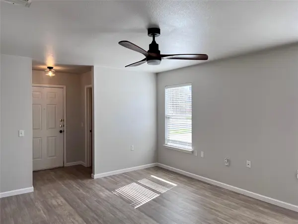 811 Sheraton Ave, Austin, TX 78745