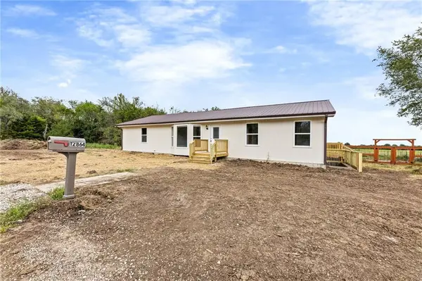 12864 Arkansas RD, Colony, KS 66015
