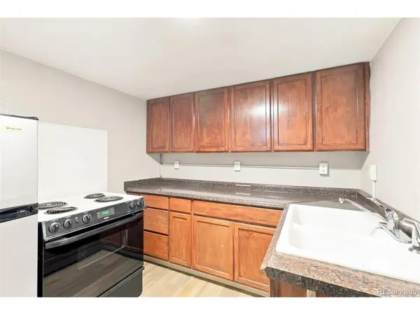 1945 Oakland, Aurora, CO 80010