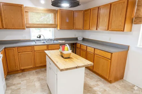 314 N Race ST, Princeton, IN 47670