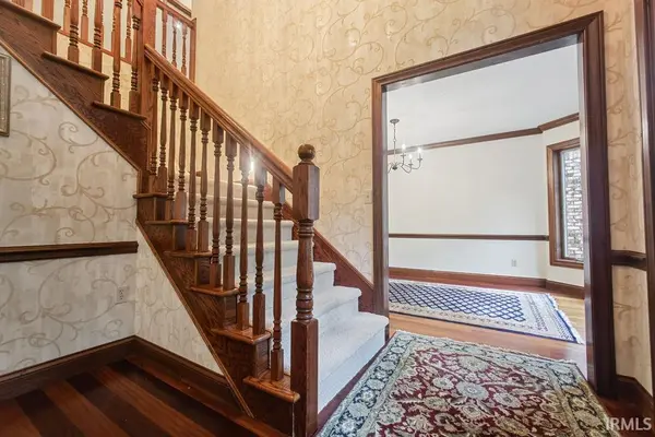 3661 N Lauren LN, Bloomington, IN 47404-9206