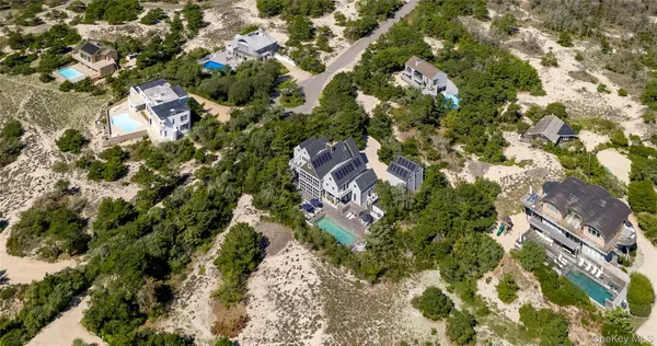 7 Mitchell Dunes LN, Amagansett, NY 11930