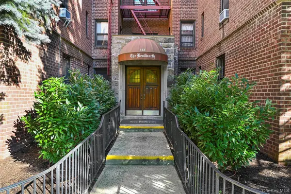 142 Garth RD #3T, Scarsdale, NY 10583