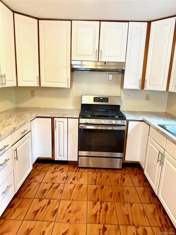 12 S Buckhout ST #1, Irvington, NY 10533