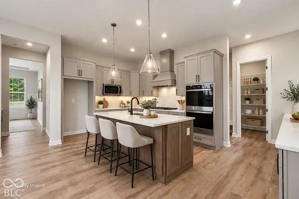 5591 Brook Hill RD, Avon, IN 46123