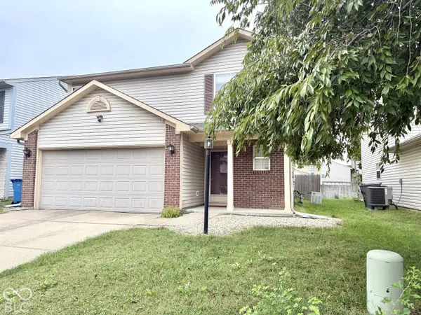 7704 Lake Vista LN, Indianapolis, IN 46217