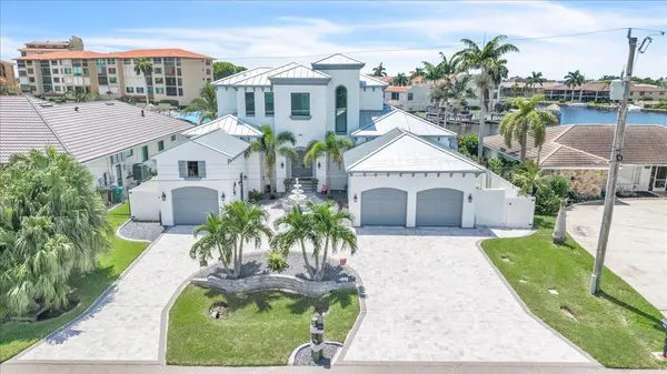 1918 SE 40TH ST, Cape Coral, FL 33904
