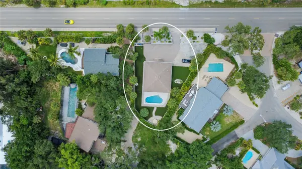 5021 MIDNIGHT PASS RD, Sarasota, FL 34242