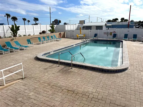 21 WINDWARD DR, Flagler Beach, FL 32136