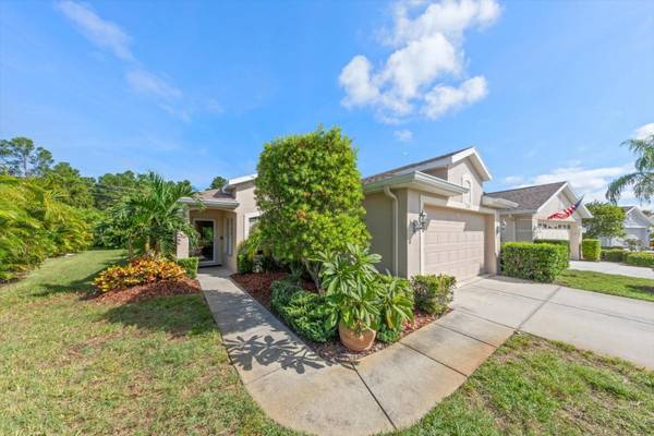 2939 WOOD POINTE DR, Holiday, FL 34691
