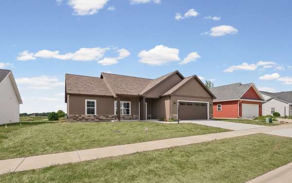 3311 Melissa LN, Urbana, IL 61802