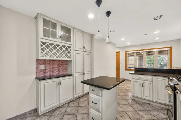 8632 W Ainslie ST, Norridge, IL 60706