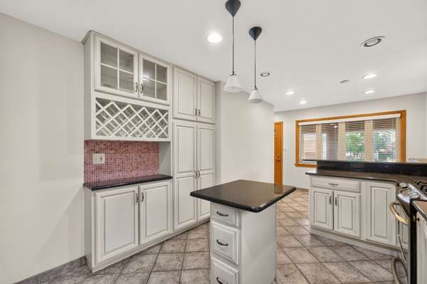 8632 W Ainslie ST, Norridge, IL 60706