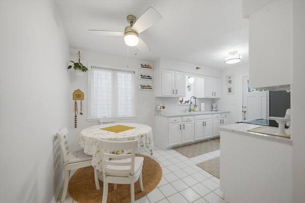 3242 N Oleander AVE, Chicago, IL 60634