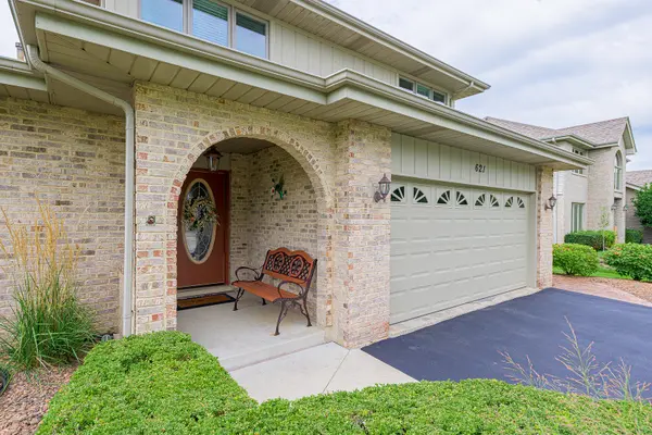 621 Vanderbilt DR, New Lenox, IL 60451